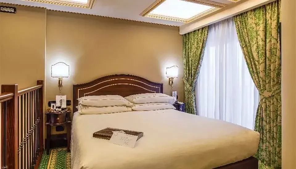 هتل ریور پالاس